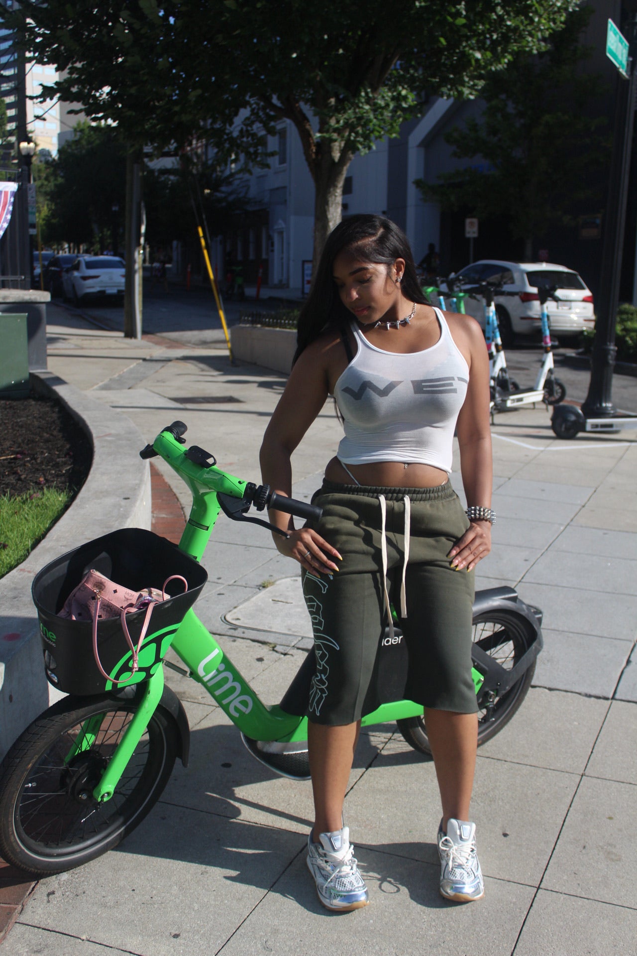 GREEN LOVERS CLUB ESSENTIAL SHORTS